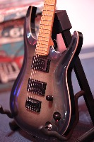 Tom Marceau, Guitare électrique Redoutable Standard Burst, Table en érable ondé